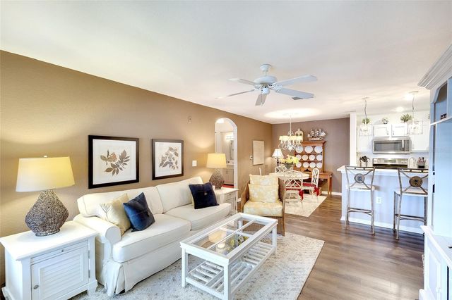 8917 MANOR LOOP 103, Lakewood Ranch, FL 34202