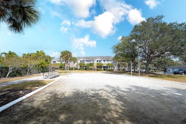 8917 MANOR LOOP 103, Lakewood Ranch, FL 34202