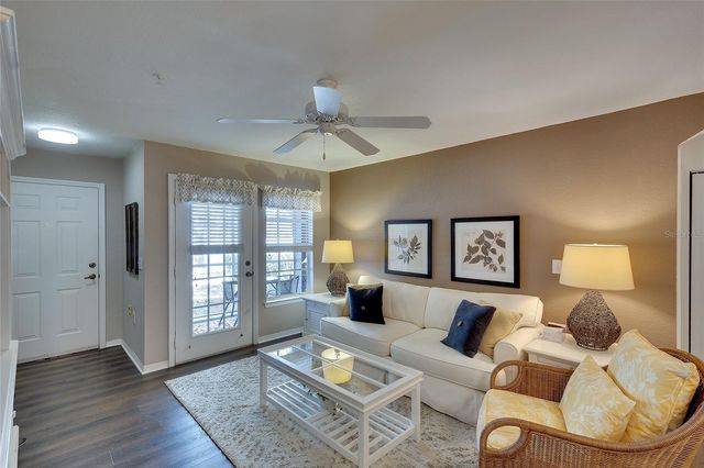 8917 MANOR LOOP 103, Lakewood Ranch, FL 34202