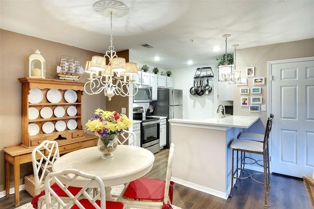 8917 MANOR LOOP 103, Lakewood Ranch, FL 34202