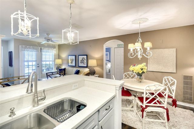 8917 MANOR LOOP 103, Lakewood Ranch, FL 34202