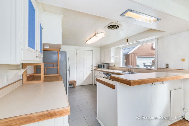 943 GILMORE STREET, Fairbanks, AK 99701