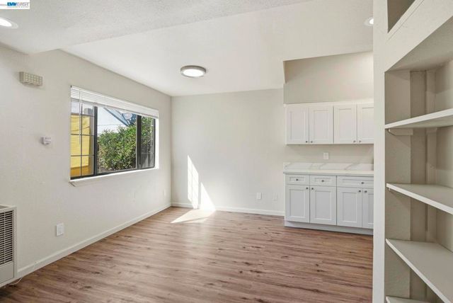 1714 Chestnut Street, Oakland, CA 94607