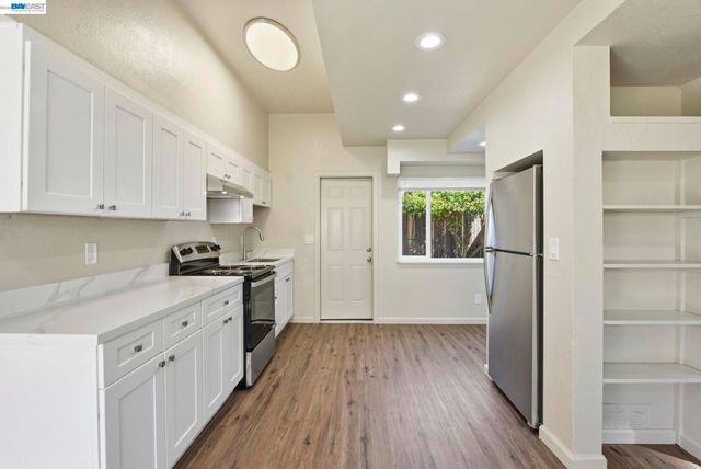 1714 Chestnut Street, Oakland, CA 94607