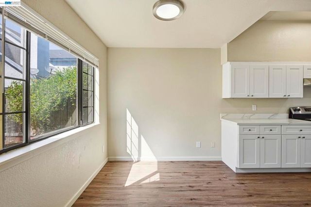 1714 Chestnut Street, Oakland, CA 94607