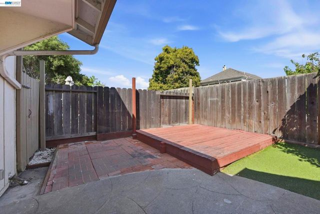 1714 Chestnut Street, Oakland, CA 94607