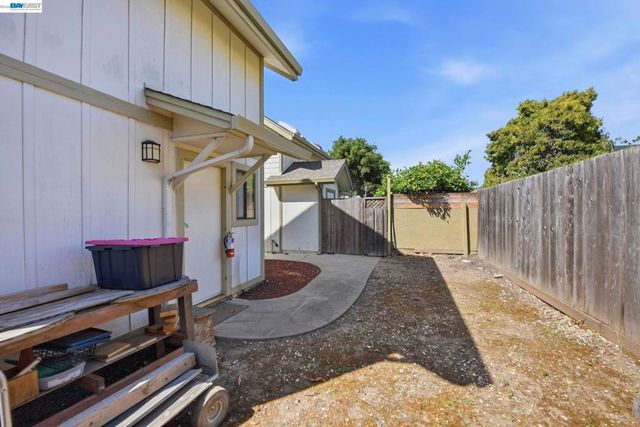 1714 Chestnut Street, Oakland, CA 94607