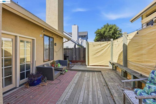 1714 Chestnut Street, Oakland, CA 94607