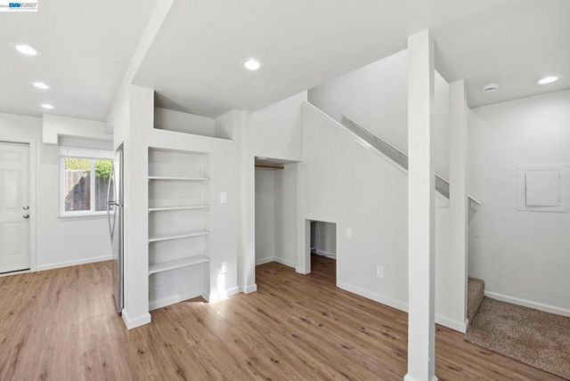 1714 Chestnut Street, Oakland, CA 94607