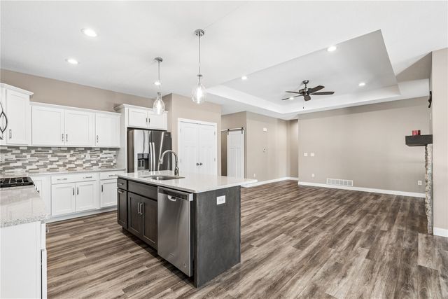 3520 Royal Drive SW, Cedar Rapids, IA 52404