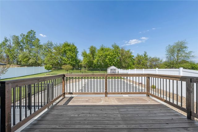 3520 Royal Drive SW, Cedar Rapids, IA 52404