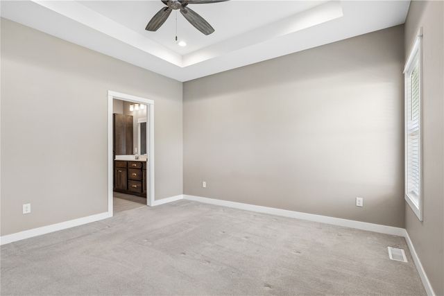 3520 Royal Drive SW, Cedar Rapids, IA 52404