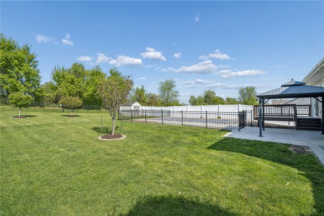 3520 Royal Drive SW, Cedar Rapids, IA 52404