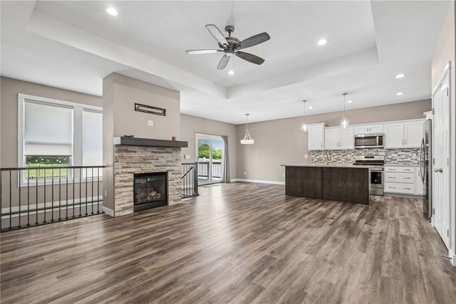 3520 Royal Drive SW, Cedar Rapids, IA 52404