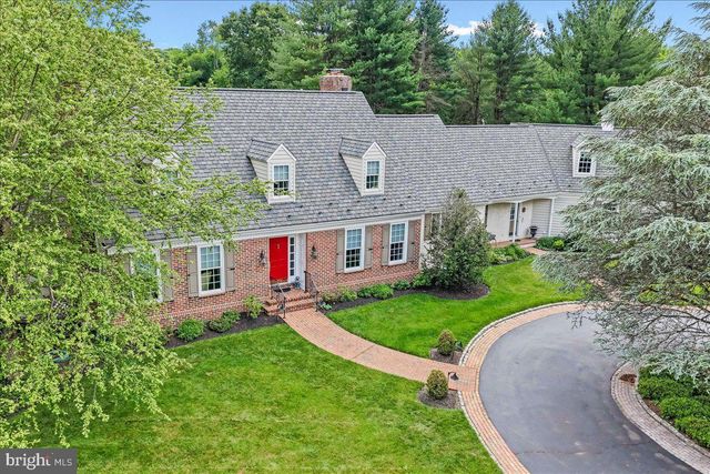 7 BOLINGBROKE RD, West Chester, PA 19382