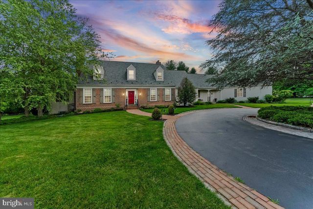 7 BOLINGBROKE RD, West Chester, PA 19382