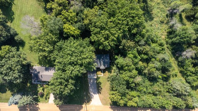 985 Sunnyfield Road N, Minnetrista, MN 55364