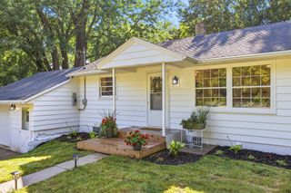 985 Sunnyfield Road N, Minnetrista, MN 55364