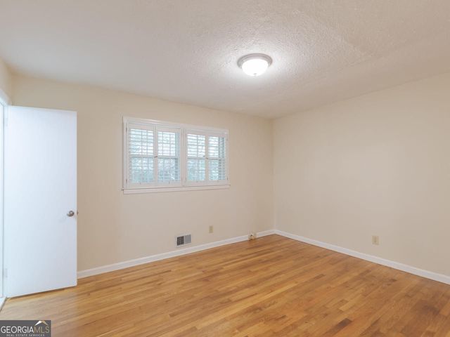 1110 Grimes Bridge Road, Roswell, GA 30075