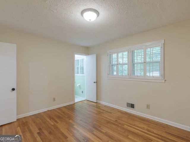 1110 Grimes Bridge Road, Roswell, GA 30075