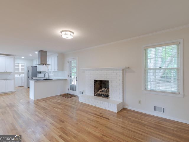 1110 Grimes Bridge Road, Roswell, GA 30075