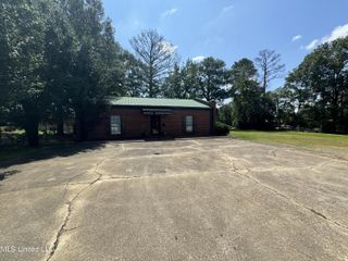 5368 S Highway 55 Frontage Road, Byram, MS 39272