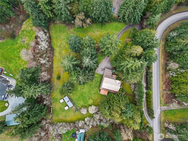 596 Forrest Way, Camano Island, WA 98282