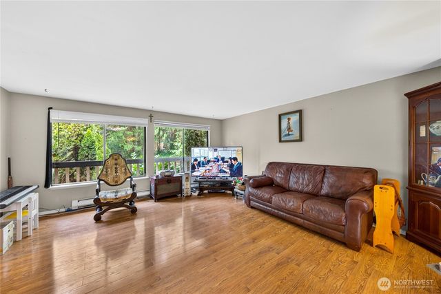 596 Forrest Way, Camano Island, WA 98282