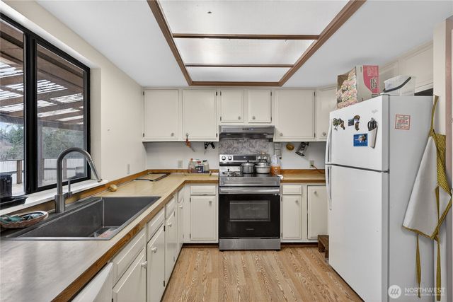 596 Forrest Way, Camano Island, WA 98282