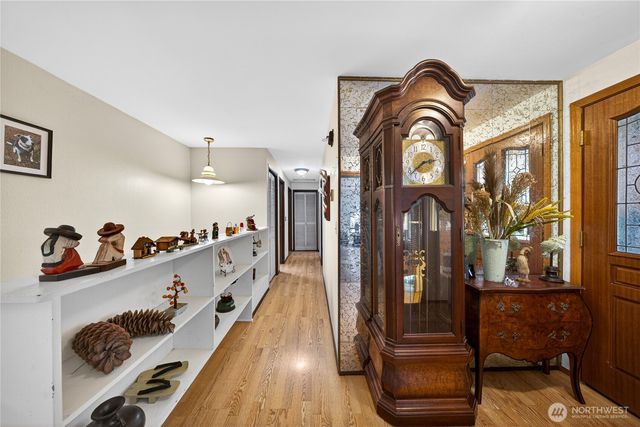 596 Forrest Way, Camano Island, WA 98282