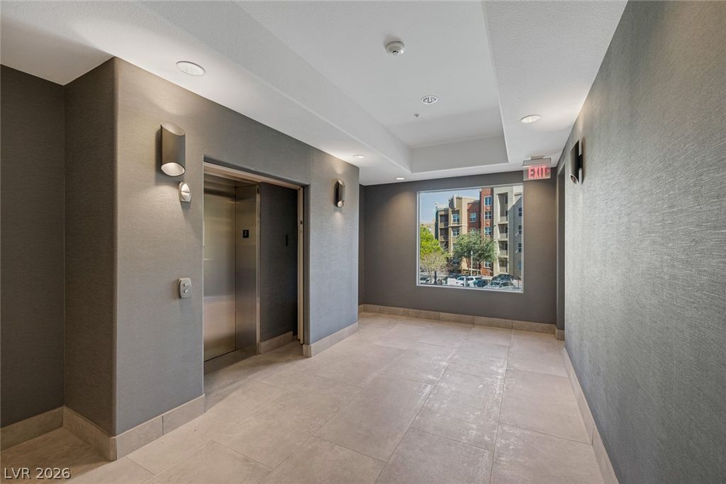 38 East Serene Avenue 210, Las Vegas, NV 89123 — photo 3