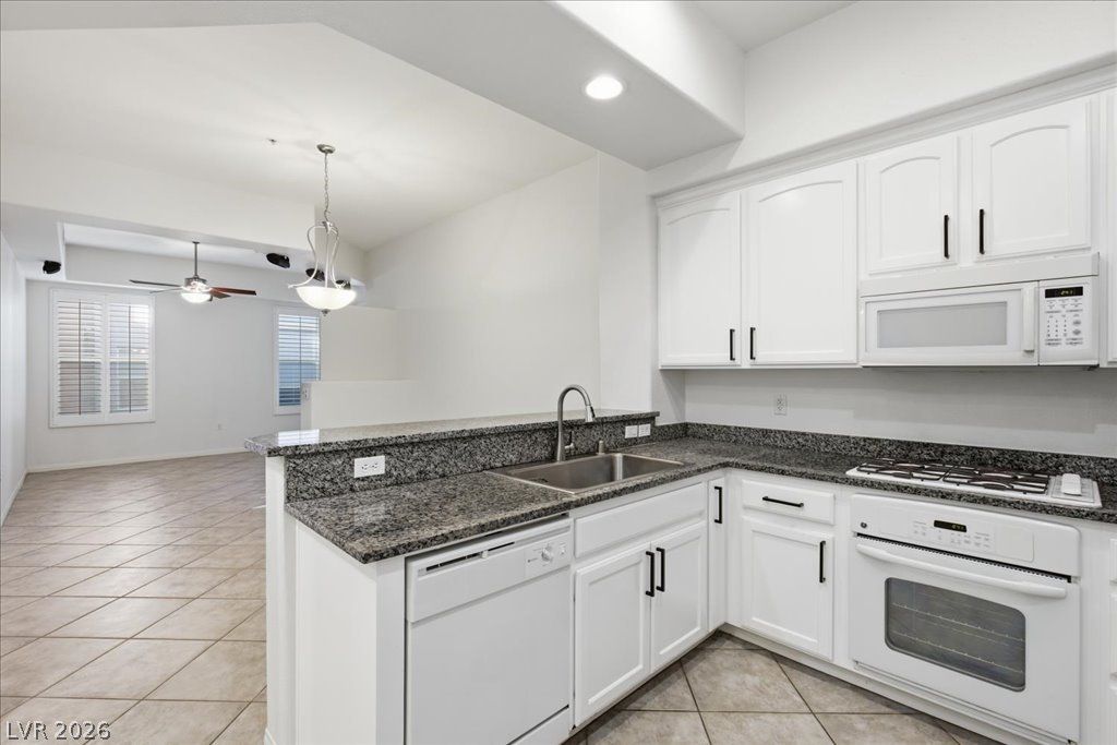 38 East Serene Avenue 210, Las Vegas, NV 89123 — photo 5
