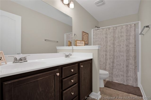 3775 Glencourse Way, Fayetteville, NC 28311