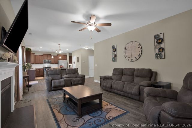 3775 Glencourse Way, Fayetteville, NC 28311