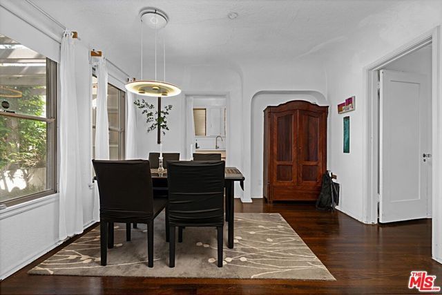 2138 Holmby Avenue, Los Angeles, CA 90025