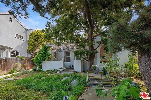 2138 Holmby Avenue, Los Angeles, CA 90025