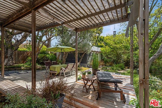 2138 Holmby Avenue, Los Angeles, CA 90025