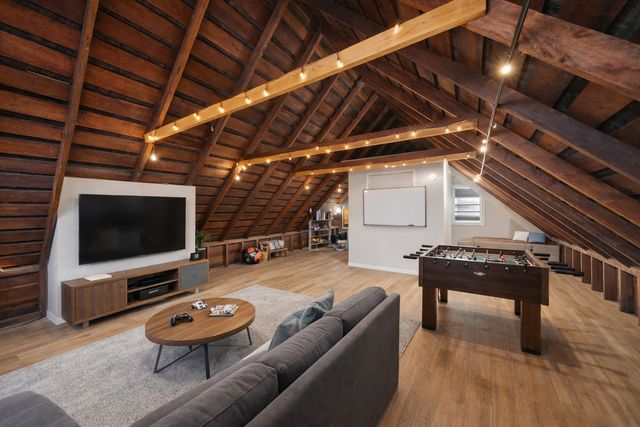 2211 N Lorel Avenue, Chicago, IL 60639