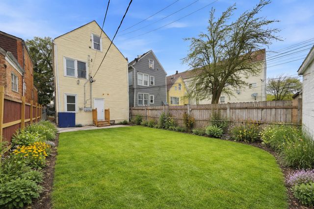 2211 N Lorel Avenue, Chicago, IL 60639