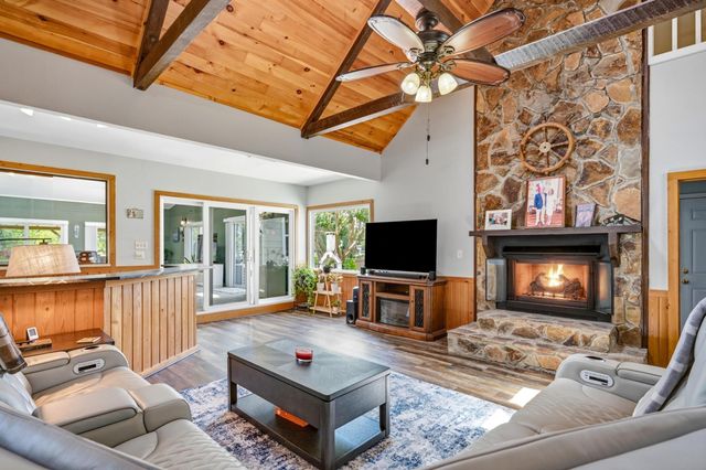 181 Live Oak Ln., Georgetown, SC 29440