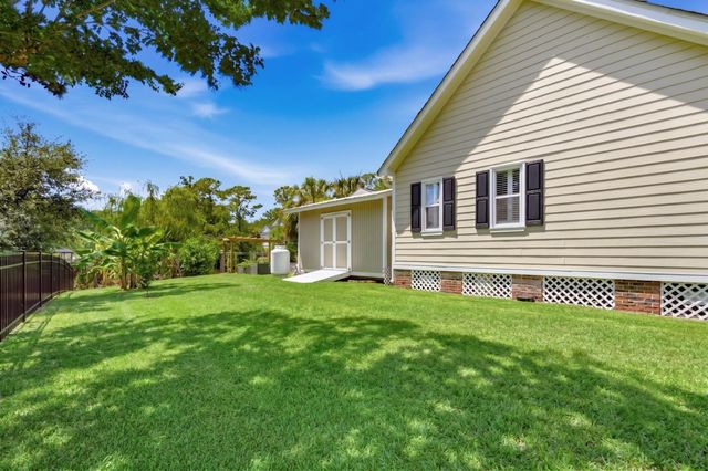 181 Live Oak Ln., Georgetown, SC 29440