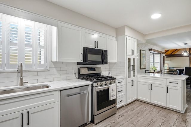 181 Live Oak Ln., Georgetown, SC 29440