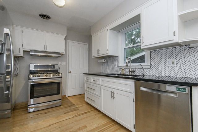 17460 Burnet STREET, Brookfield, WI 53045