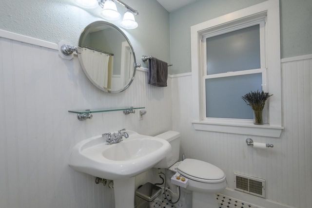 17460 Burnet STREET, Brookfield, WI 53045