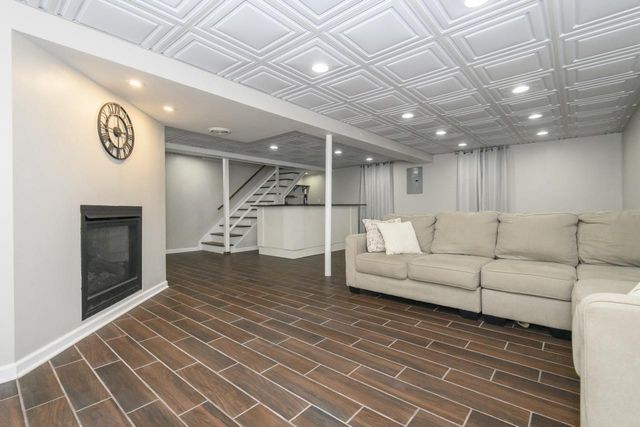 17460 Burnet STREET, Brookfield, WI 53045