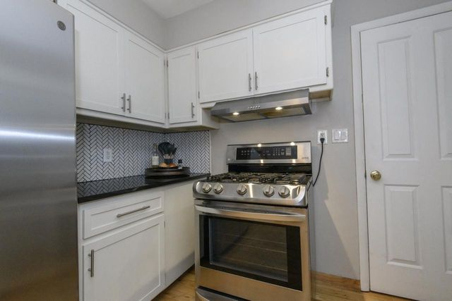 17460 Burnet STREET, Brookfield, WI 53045