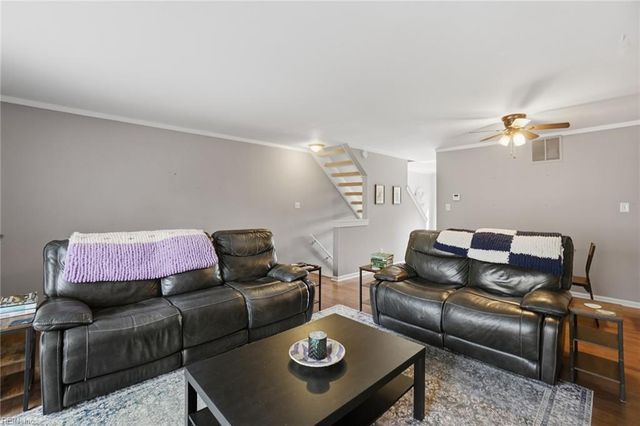 2203 Hermit Thrush LN, Virginia Beach, VA 23455