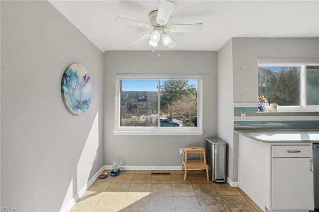 2203 Hermit Thrush LN, Virginia Beach, VA 23455