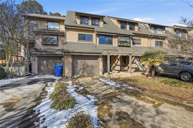 2203 Hermit Thrush LN, Virginia Beach, VA 23455