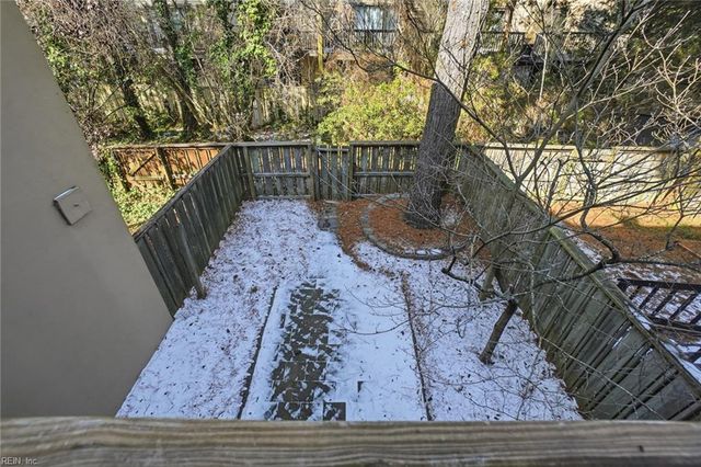 2203 Hermit Thrush LN, Virginia Beach, VA 23455